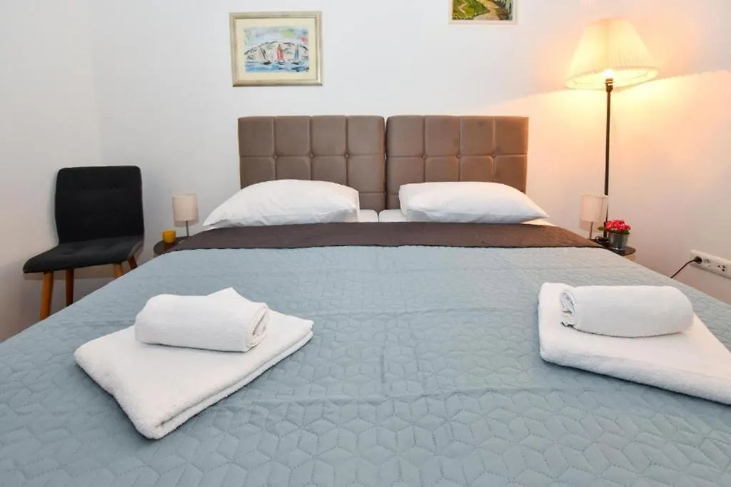 Πανσιόν Rooms Patricija 2 Ζαντάρ