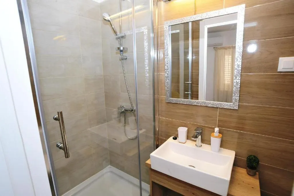 Πανσιόν Rooms Patricija 2 Ζαντάρ