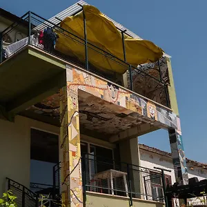 https://hostel-art.in-istria.net
